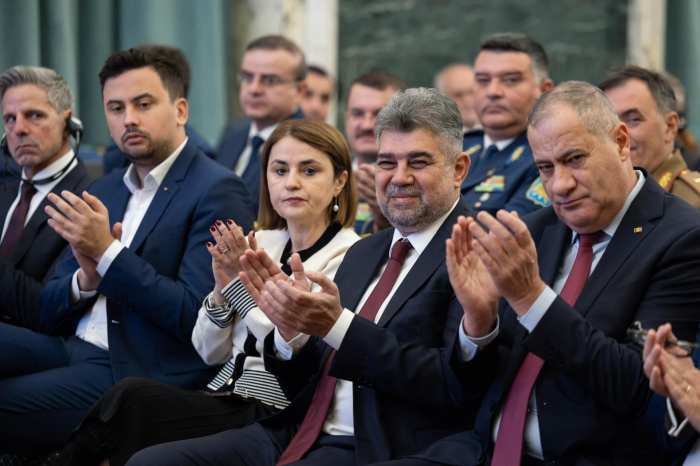 DOCUMENT Strategia PSD pentru a rămâne la guvernare: urna mobilă, liste suplimentare și mesaje de amenințare că se taie pensiile sau că, altfel, începe&nbsp;războiul