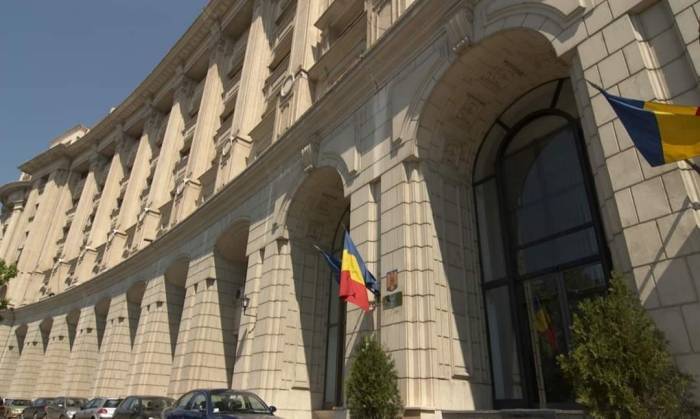 Deficitul bugetar mare ar putea duce la majorarea taxelor, este temerea specialiștilor în&nbsp;economie
